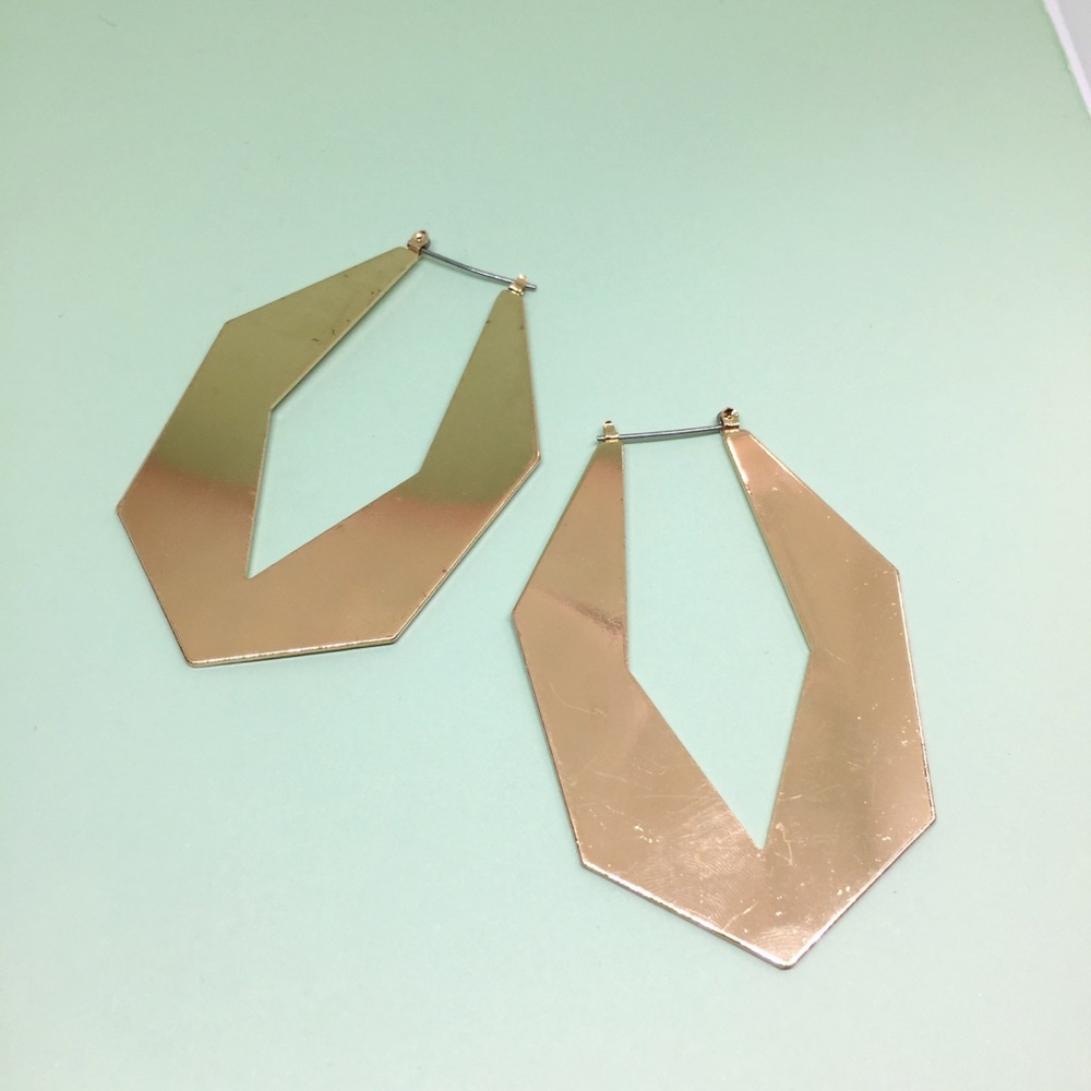 NWT Forever 21 Golden Hoop Earrings - Picture 3 of 4